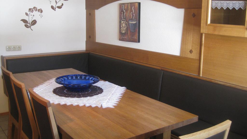 Apartamento Haus Falkner Niederthai Habitación foto